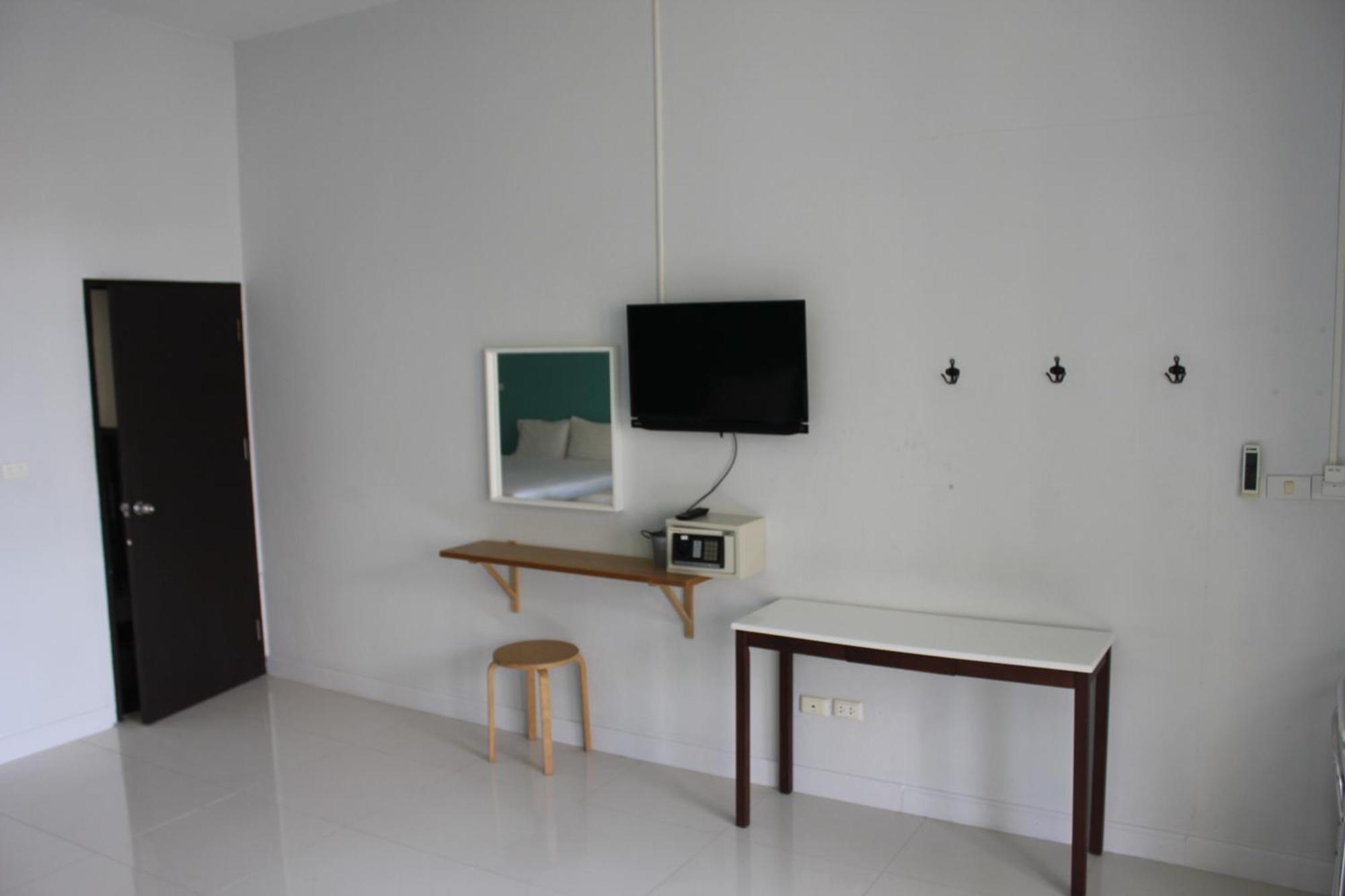 Hotel Kata Sea Host à Karon Extérieur photo